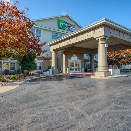 Holiday Inn Express Hotel & Suites Oshkosh - State Route 41 By Ihg Ngoại thất bức ảnh