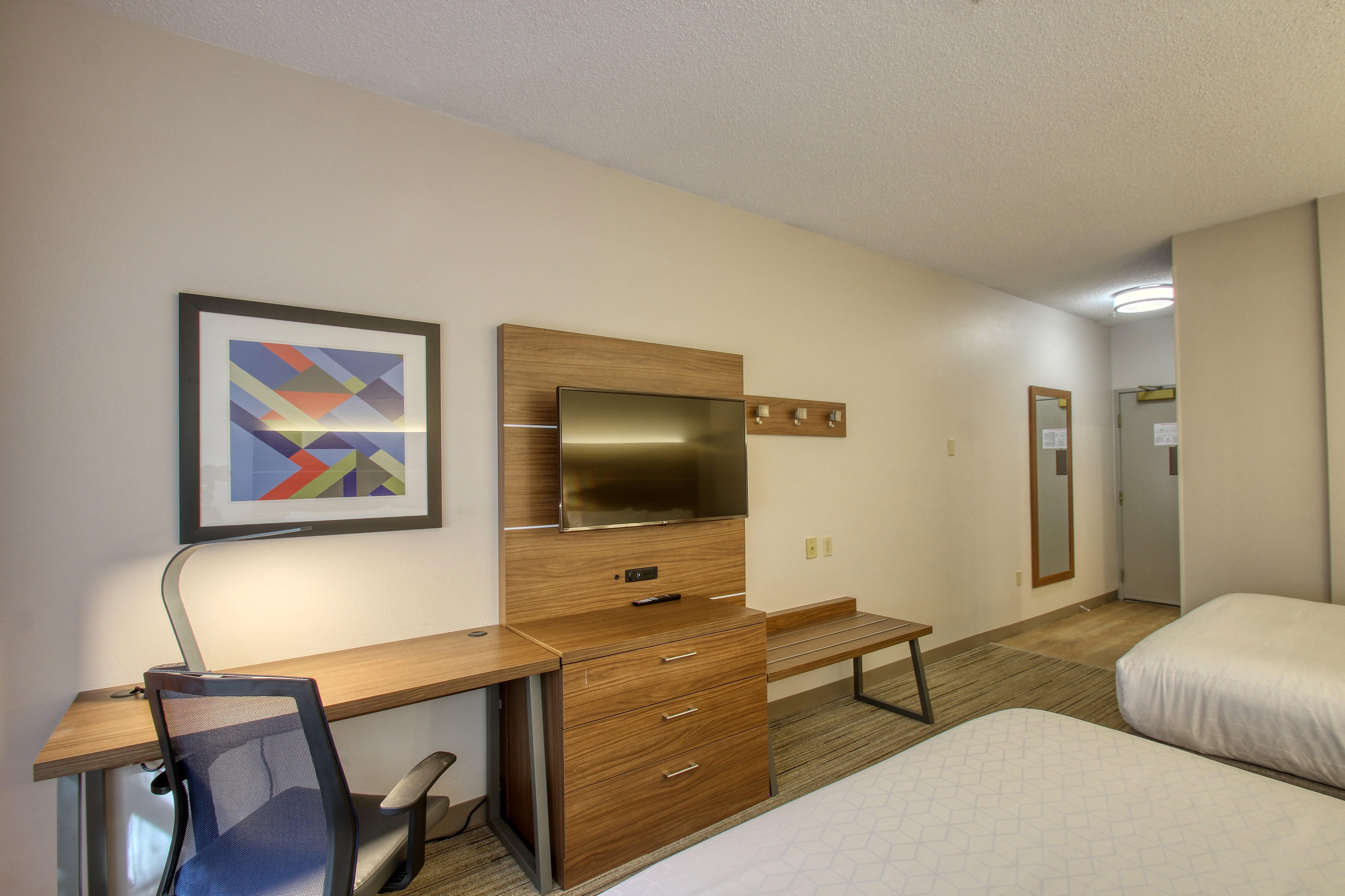 Holiday Inn Express Hotel & Suites Oshkosh - State Route 41 By Ihg Ngoại thất bức ảnh