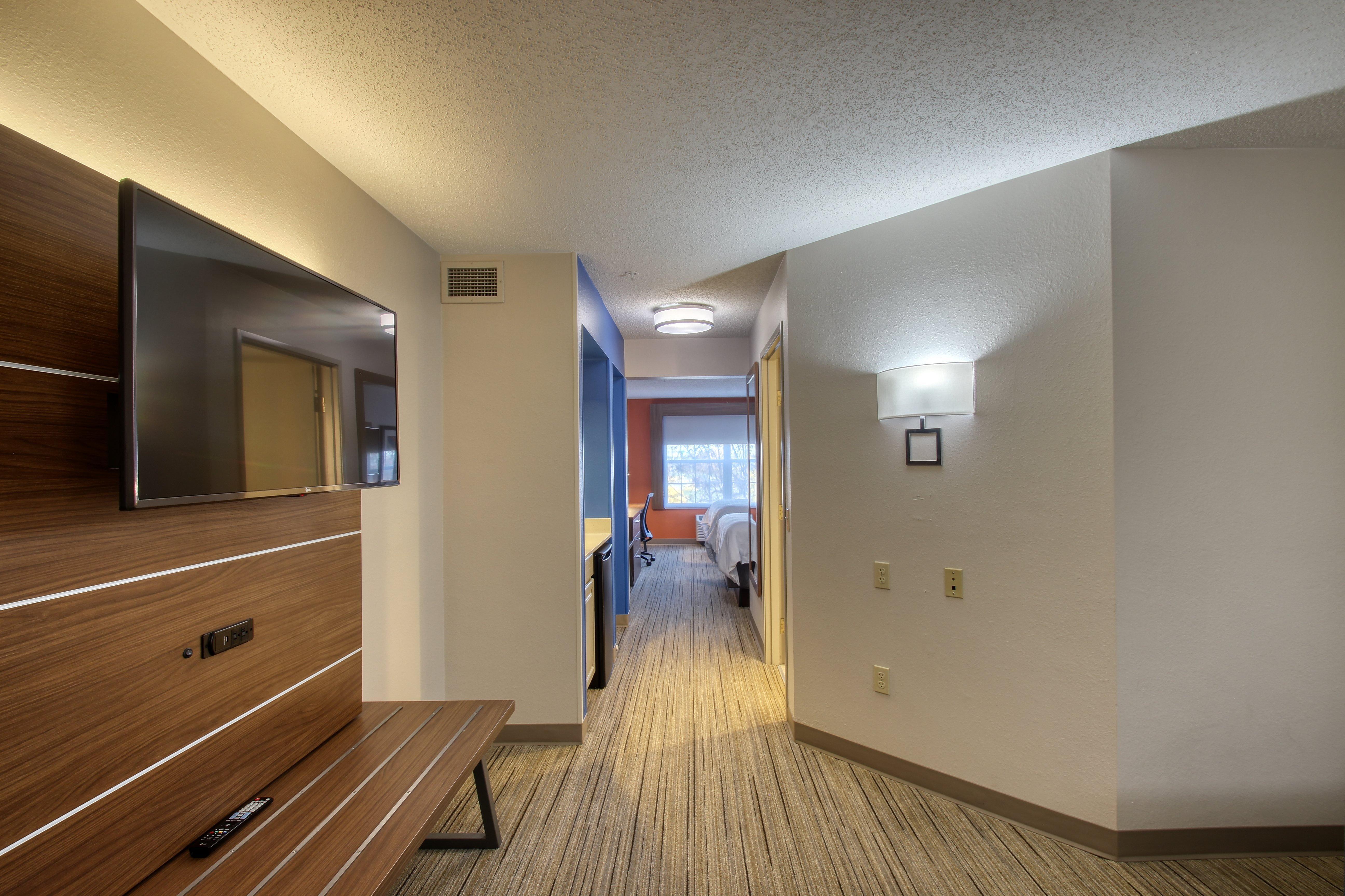 Holiday Inn Express Hotel & Suites Oshkosh - State Route 41 By Ihg Ngoại thất bức ảnh