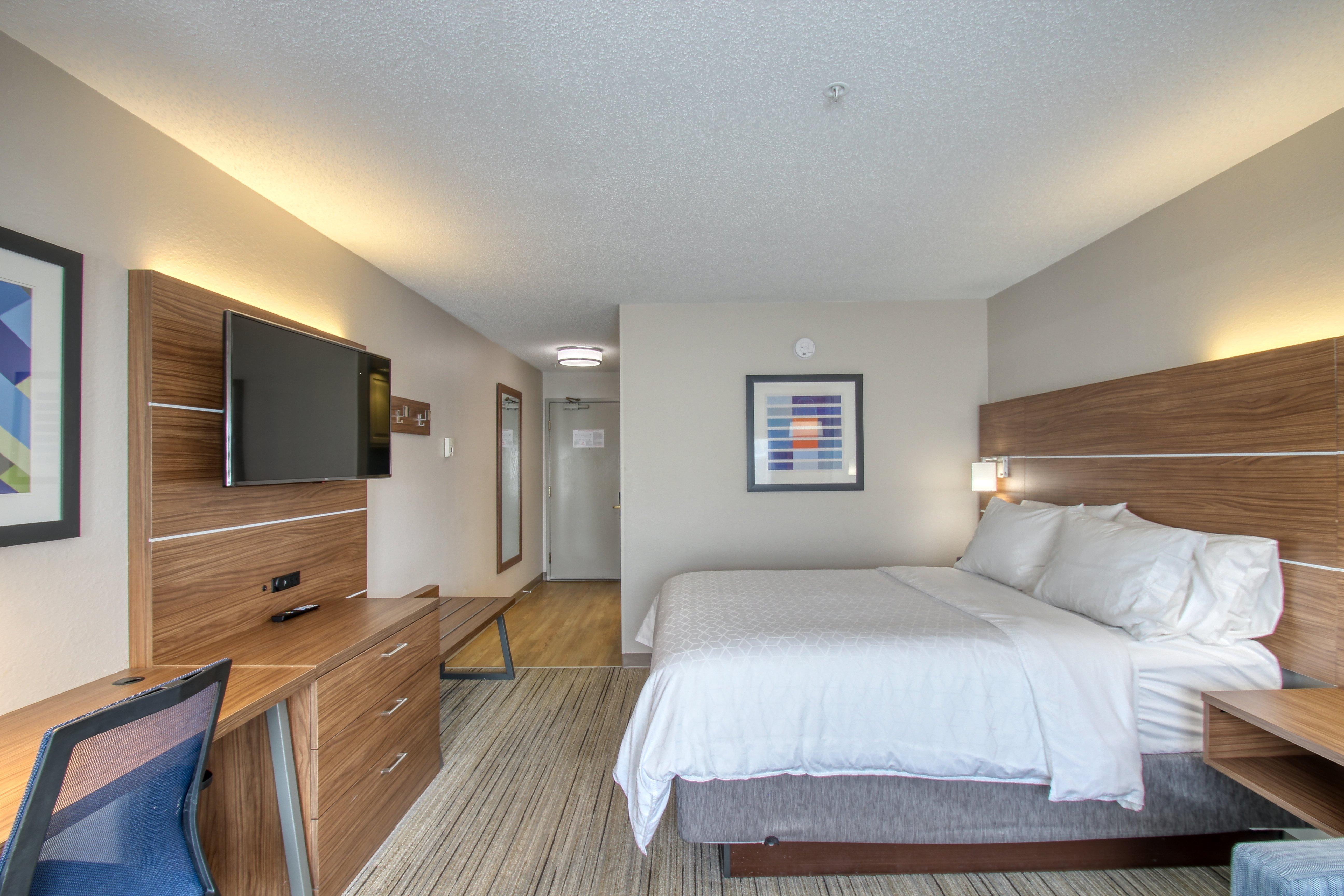 Holiday Inn Express Hotel & Suites Oshkosh - State Route 41 By Ihg Ngoại thất bức ảnh