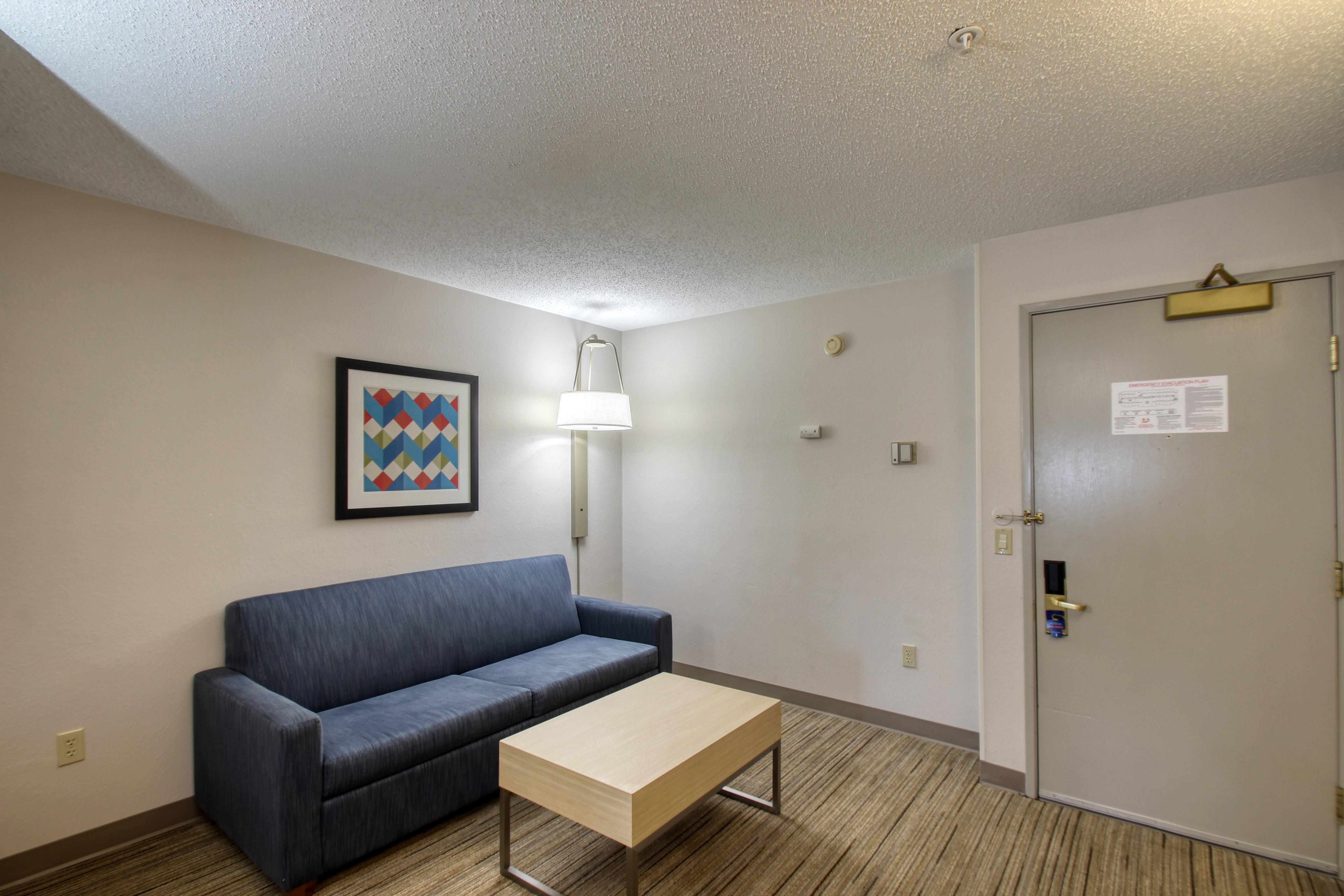 Holiday Inn Express Hotel & Suites Oshkosh - State Route 41 By Ihg Ngoại thất bức ảnh