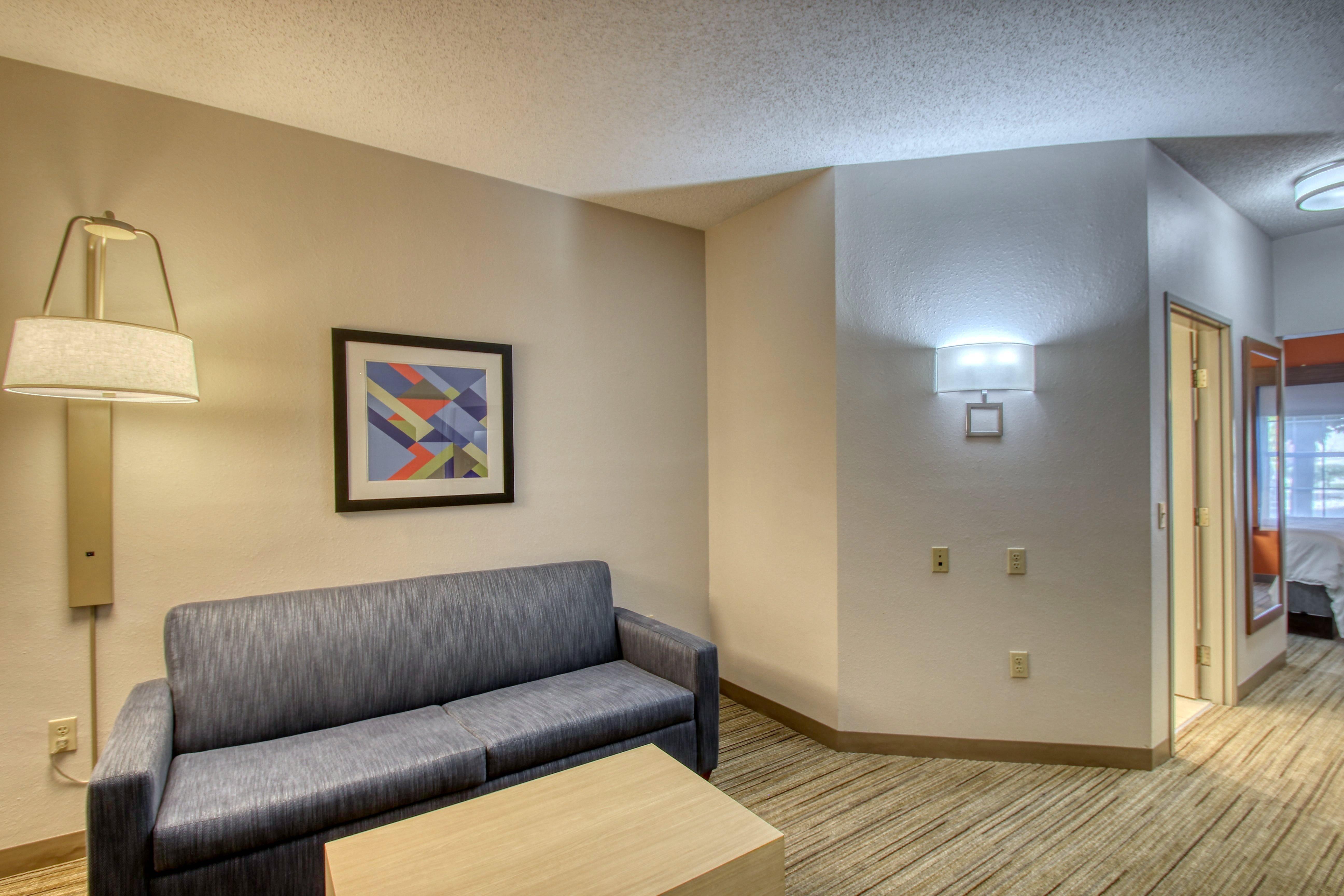 Holiday Inn Express Hotel & Suites Oshkosh - State Route 41 By Ihg Ngoại thất bức ảnh